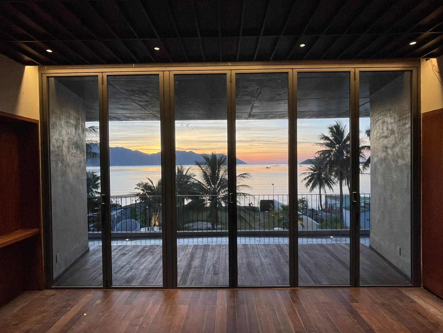 Configuration 4-2/ Bi-Folding Door 6 panel