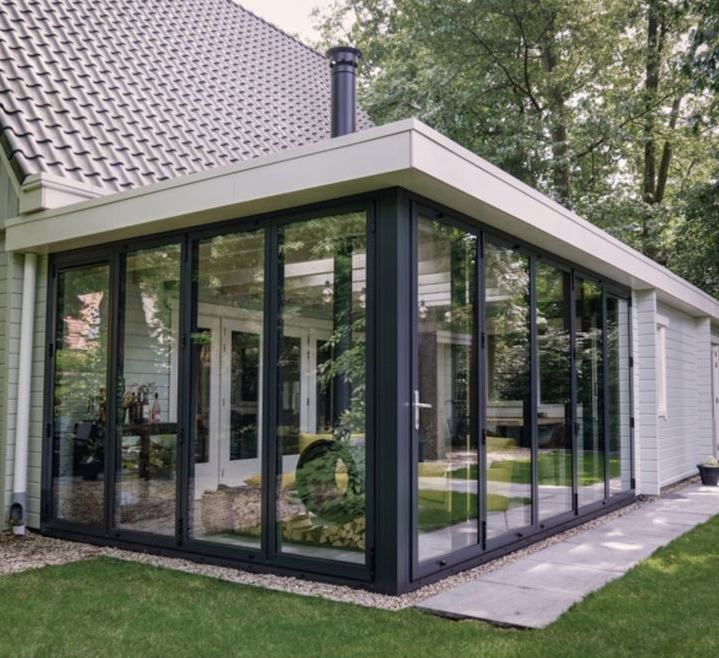 How to Choose the Right Glass Door for Your Home or Office