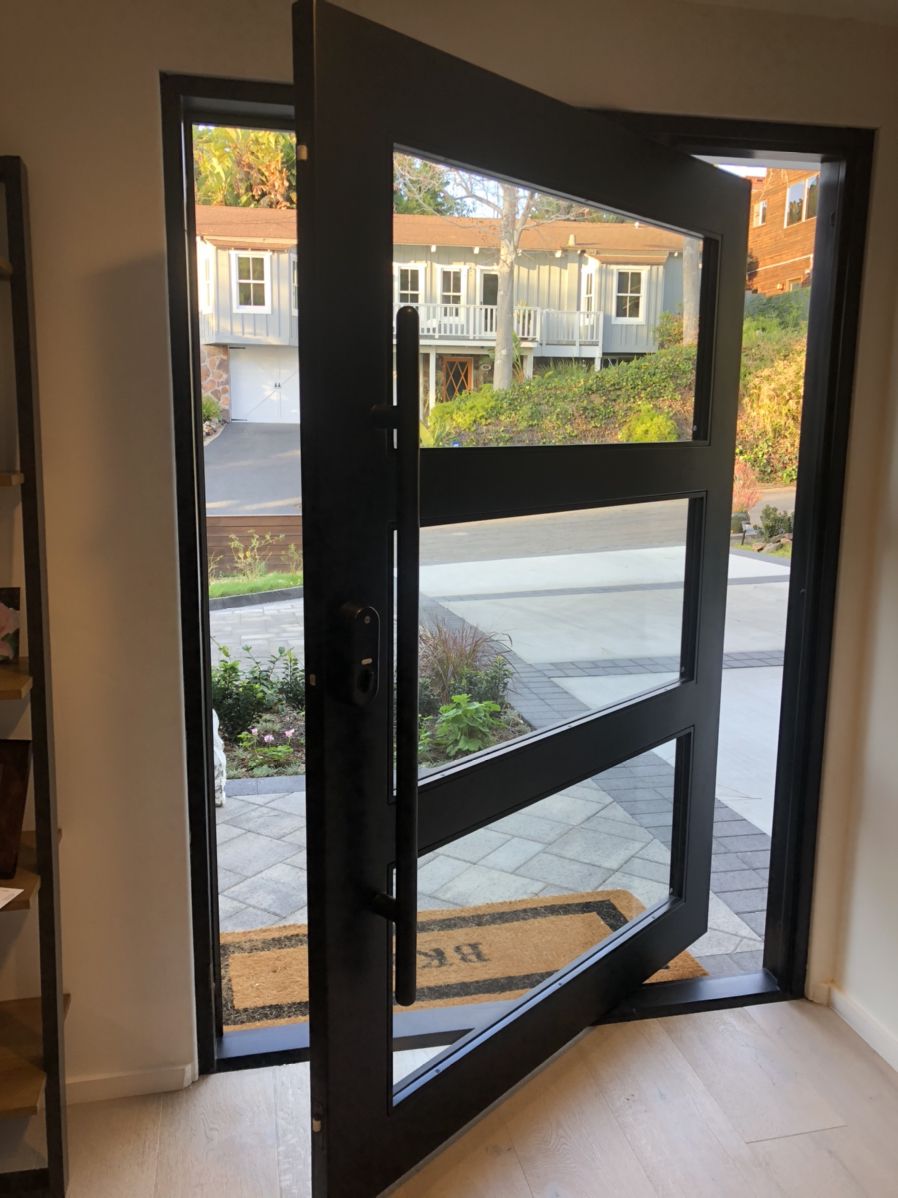 Exterior Pivot Door – 3-Lite